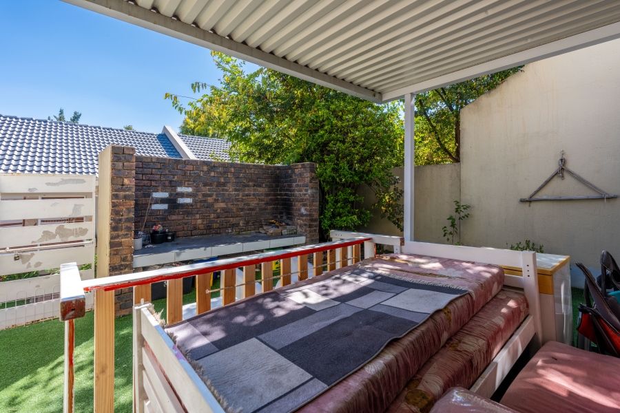 3 Bedroom Property for Sale in Broadacres Gauteng