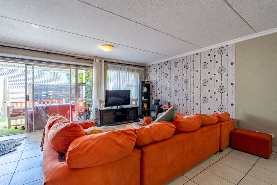 3 Bedroom Property for Sale in Broadacres Gauteng