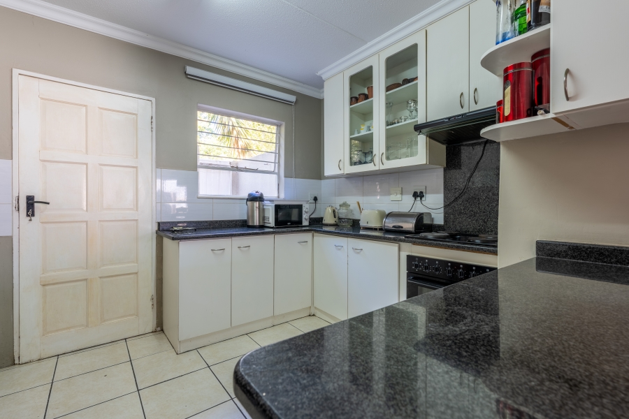 3 Bedroom Property for Sale in Broadacres Gauteng