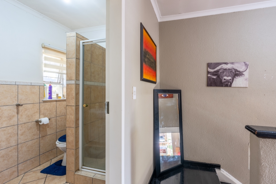 3 Bedroom Property for Sale in Broadacres Gauteng