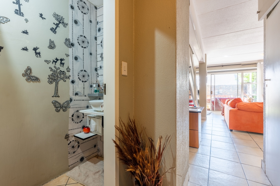 3 Bedroom Property for Sale in Broadacres Gauteng