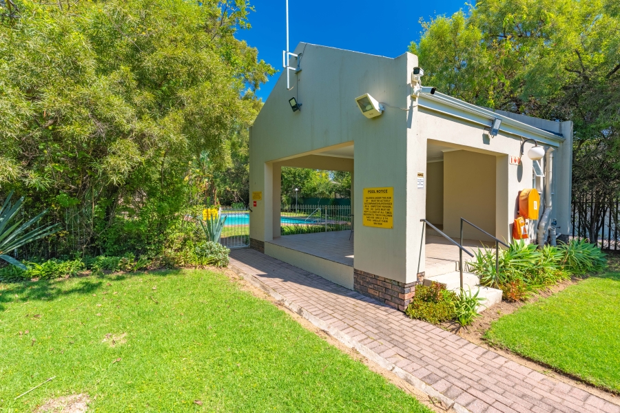 3 Bedroom Property for Sale in Broadacres Gauteng