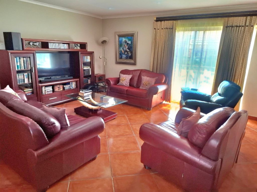 2 Bedroom Property for Sale in Greenhills Gauteng