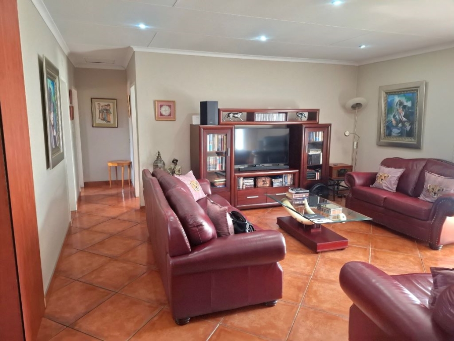 2 Bedroom Property for Sale in Greenhills Gauteng
