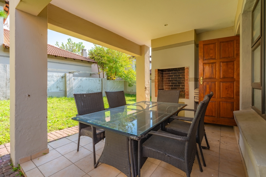 To Let 3 Bedroom Property for Rent in Broadacres Gauteng