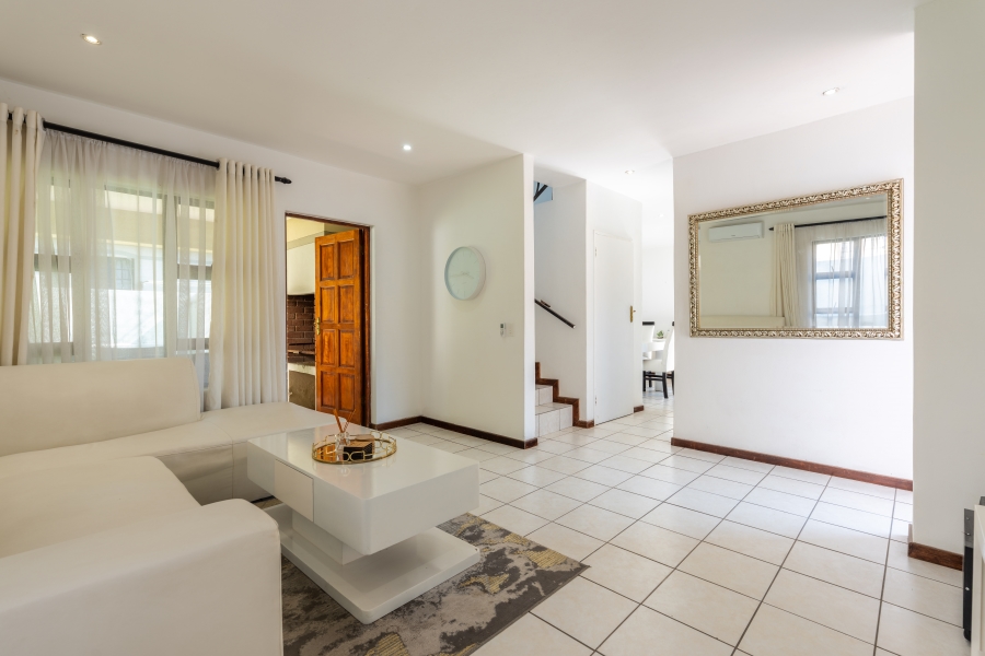 To Let 3 Bedroom Property for Rent in Broadacres Gauteng