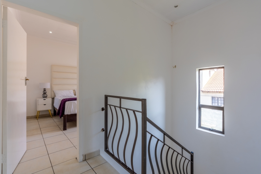 To Let 3 Bedroom Property for Rent in Broadacres Gauteng