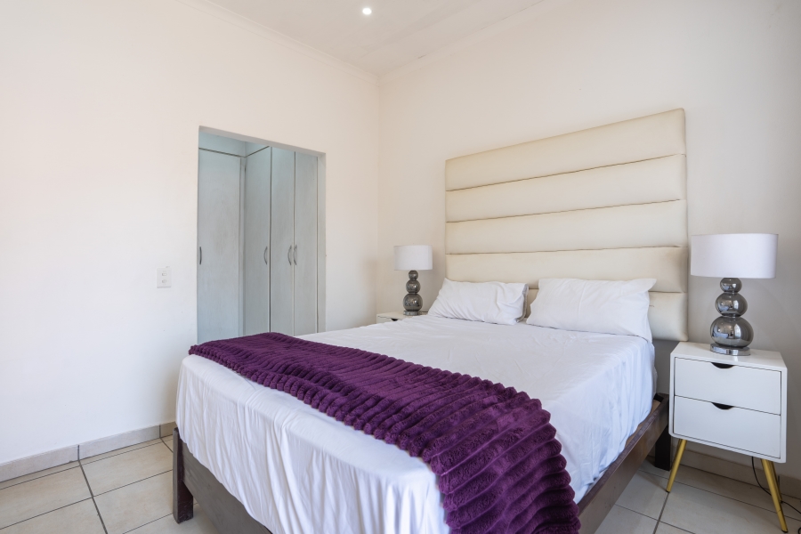 To Let 3 Bedroom Property for Rent in Broadacres Gauteng