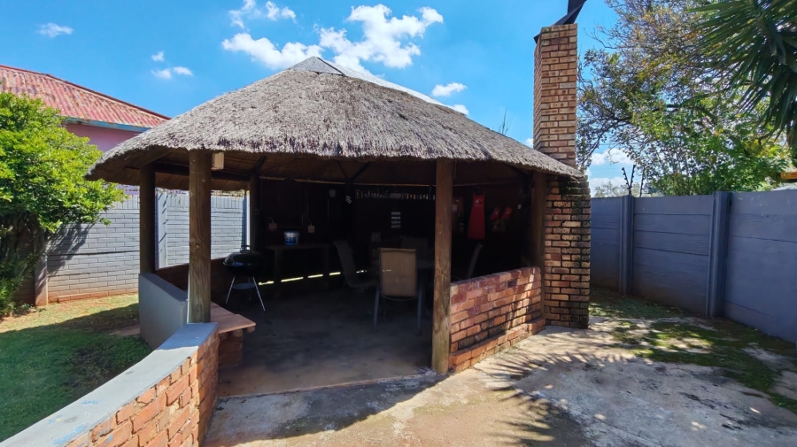 3 Bedroom Property for Sale in Dalview Gauteng