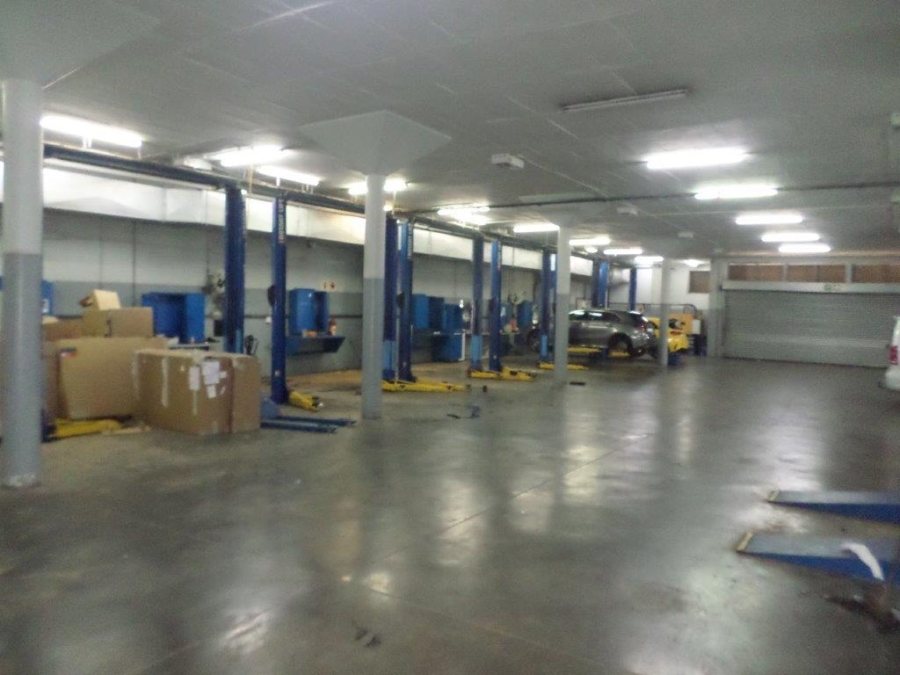 To Let commercial Property for Rent in Constantia Kloof Gauteng