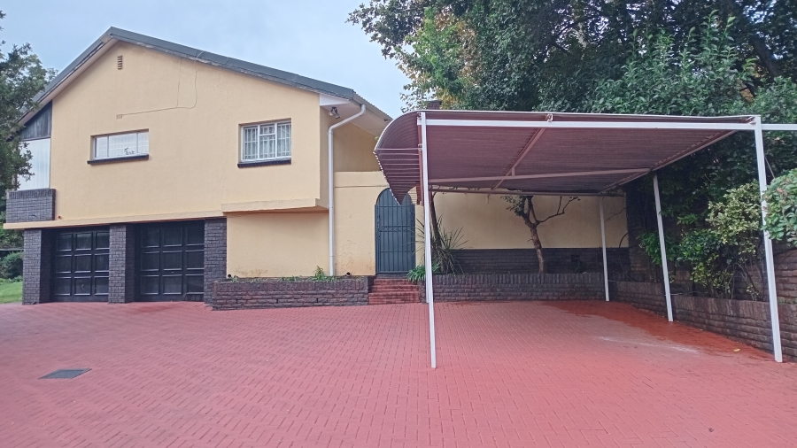 2 Bedroom Property for Sale in Mondeor Gauteng