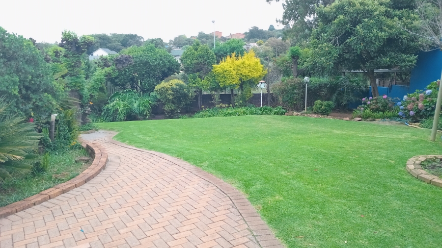 2 Bedroom Property for Sale in Mondeor Gauteng
