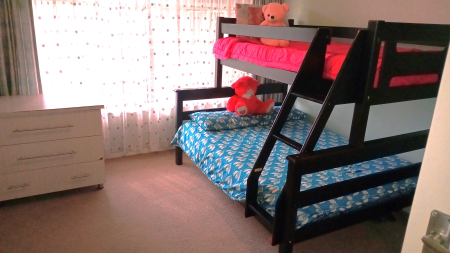 2 Bedroom Property for Sale in Mondeor Gauteng