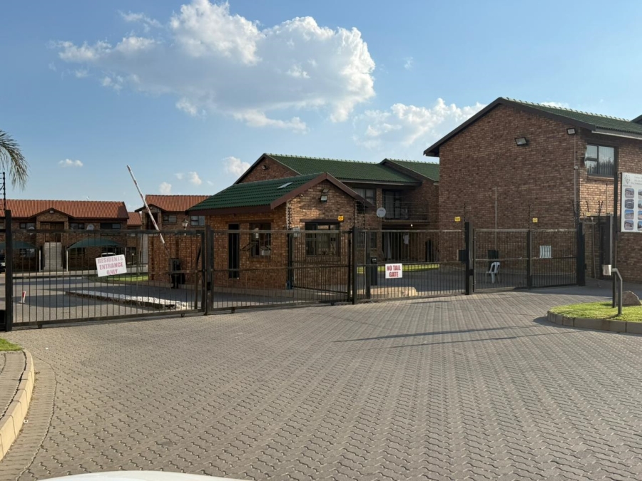1 Bedroom Property for Sale in Witfield Gauteng