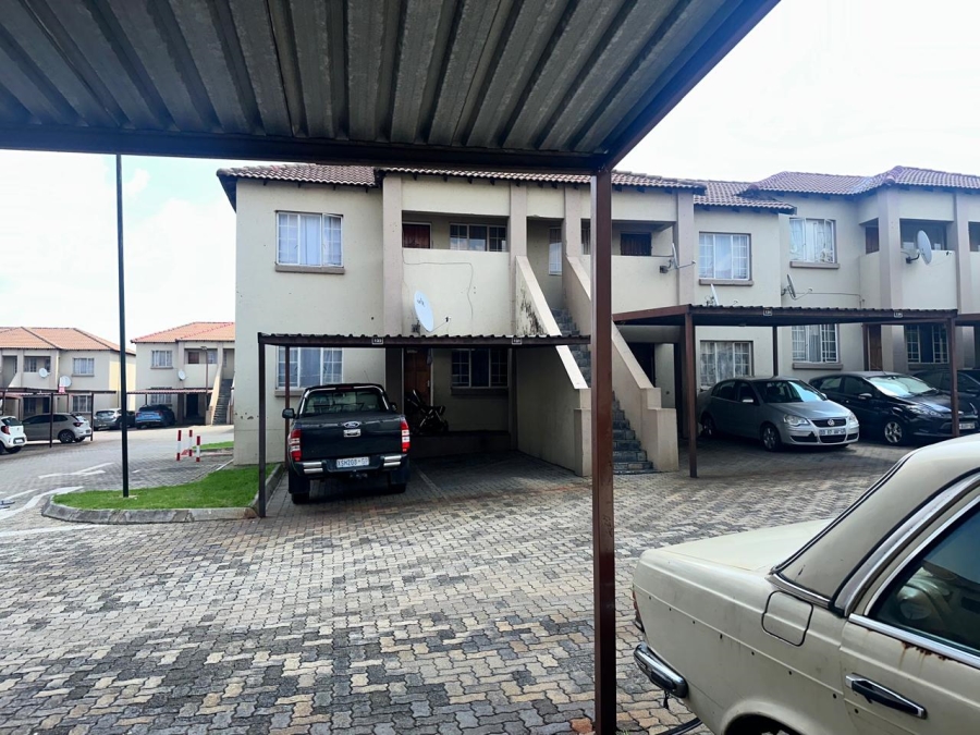2 Bedroom Property for Sale in Elspark Gauteng