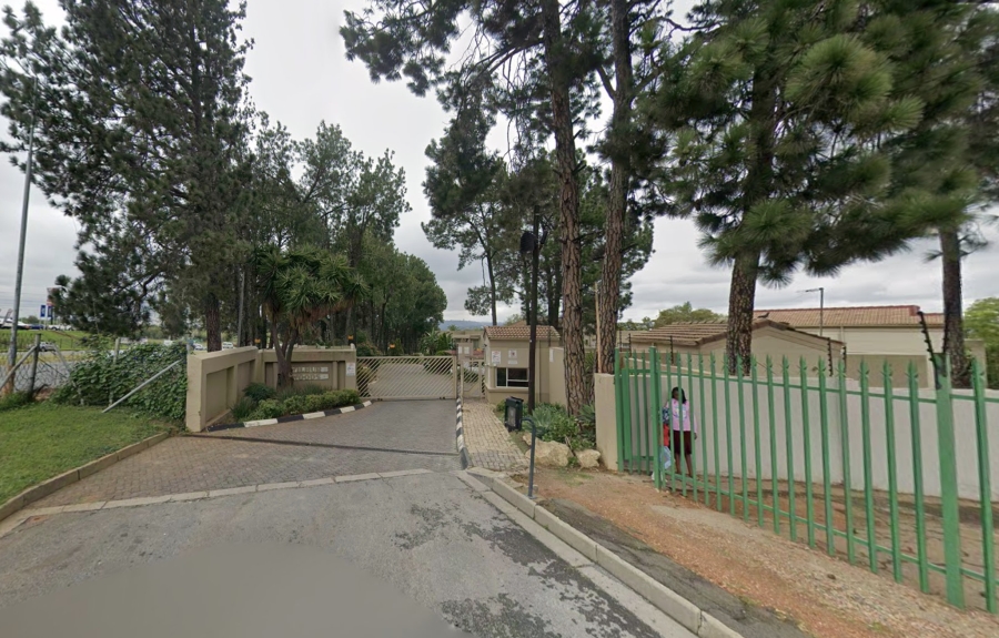 2 Bedroom Property for Sale in Rembrandt Park Gauteng