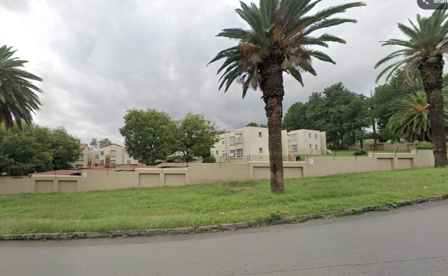 2 Bedroom Property for Sale in Rembrandt Park Gauteng