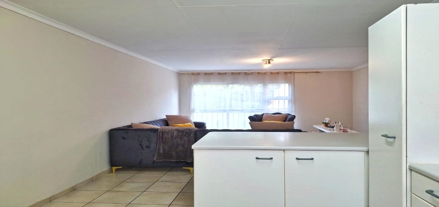 2 Bedroom Property for Sale in Vorna Valley Gauteng