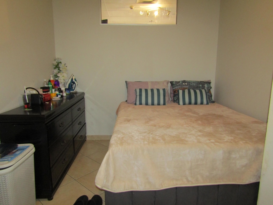 1 Bedroom Property for Sale in Johannesburg Central Gauteng