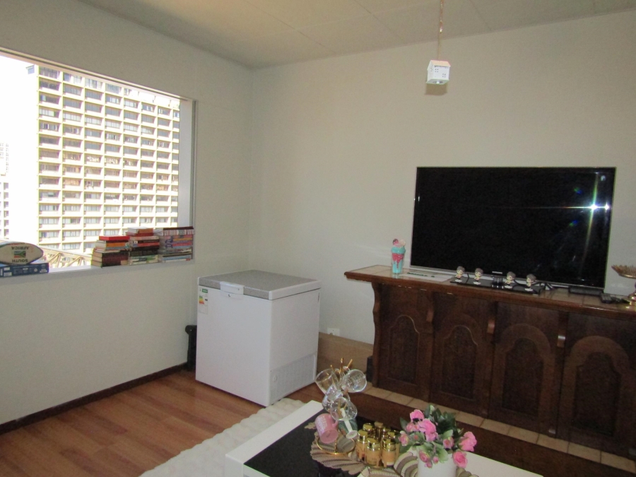 1 Bedroom Property for Sale in Johannesburg Central Gauteng