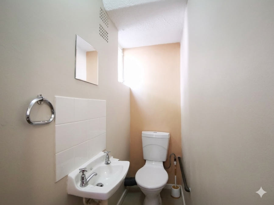 2 Bedroom Property for Sale in Lyndhurst Gauteng