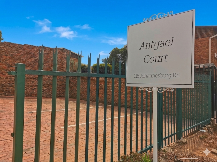 2 Bedroom Property for Sale in Lyndhurst Gauteng