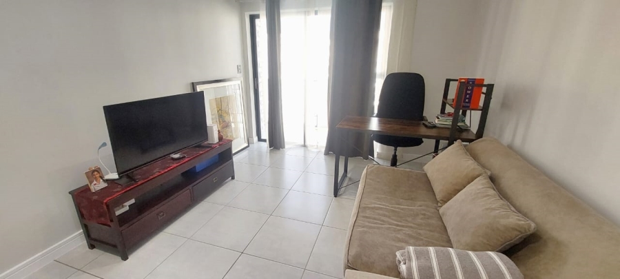 1 Bedroom Property for Sale in Crowthorne AH Gauteng