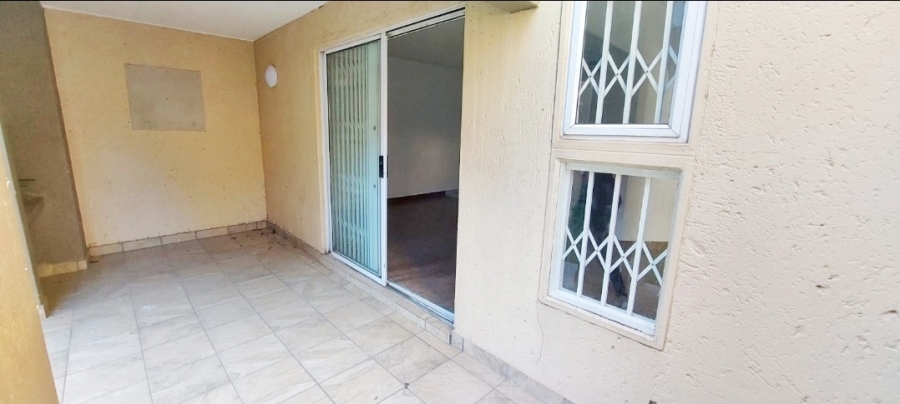 2 Bedroom Property for Sale in Bromhof Gauteng
