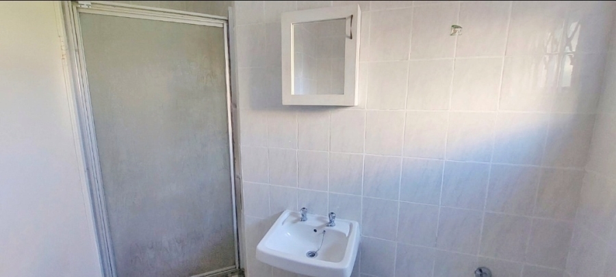 2 Bedroom Property for Sale in Bromhof Gauteng