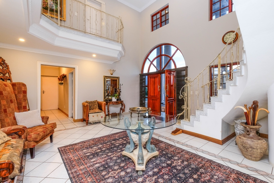 5 Bedroom Property for Sale in Poortview Gauteng