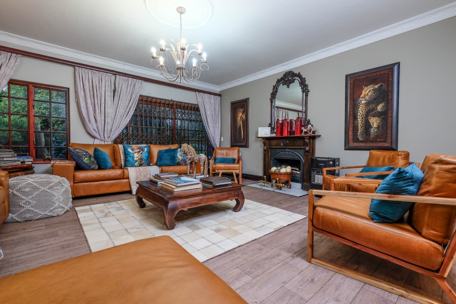 5 Bedroom Property for Sale in Poortview Gauteng
