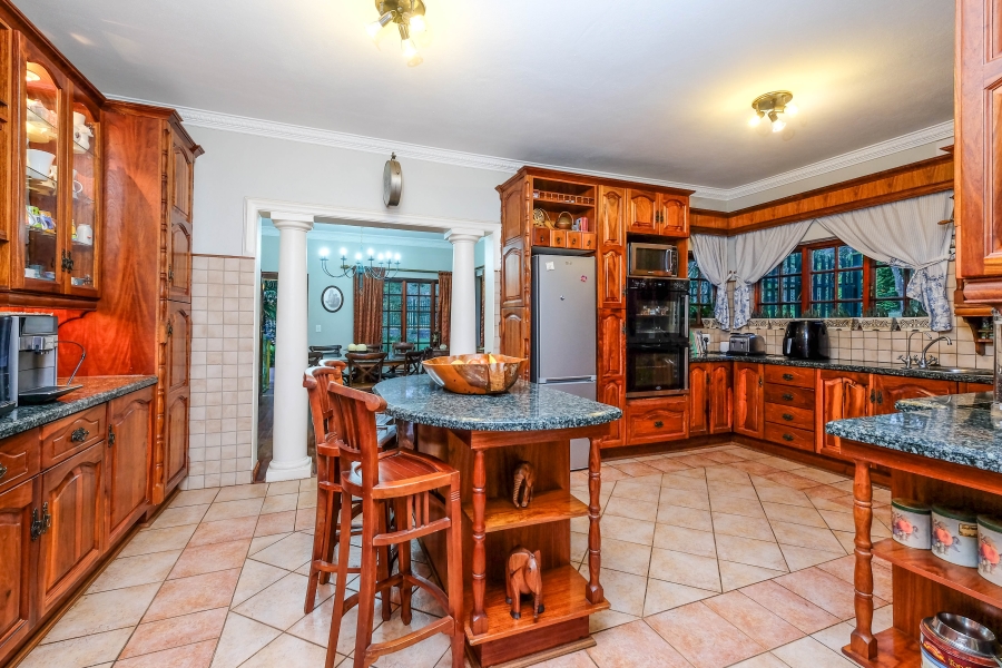 5 Bedroom Property for Sale in Poortview Gauteng