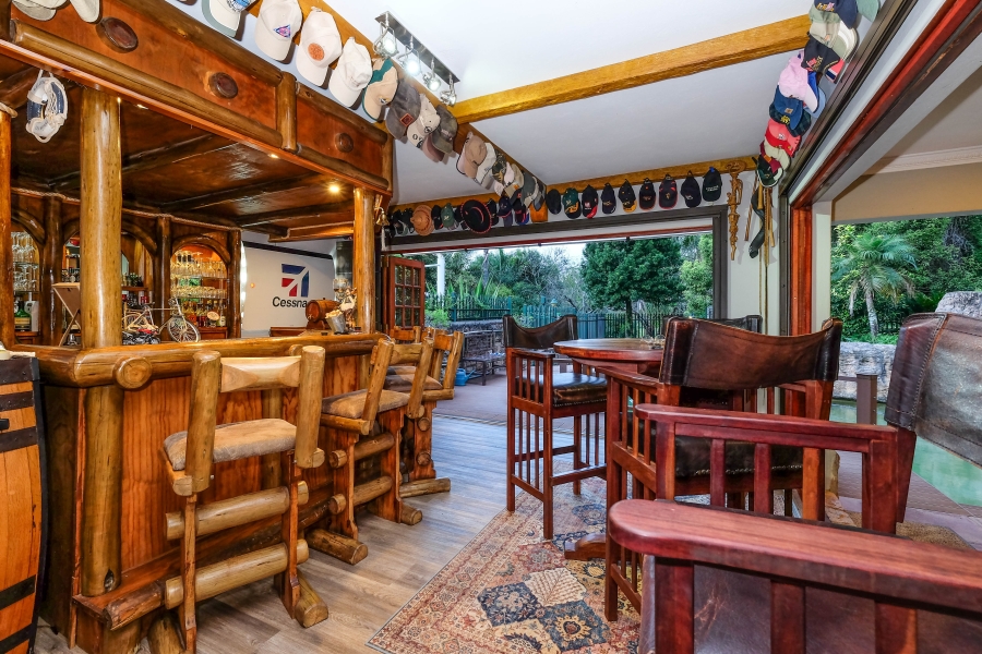 5 Bedroom Property for Sale in Poortview Gauteng