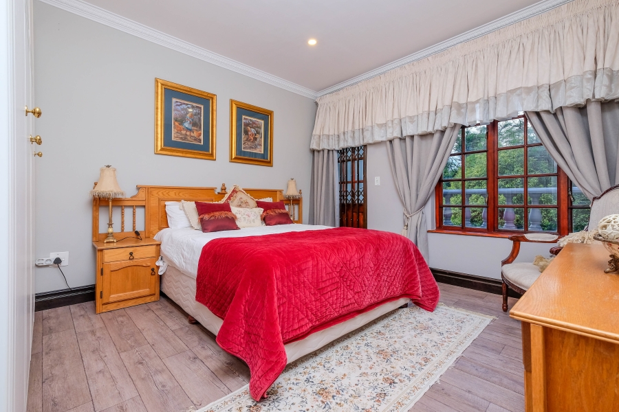 5 Bedroom Property for Sale in Poortview Gauteng