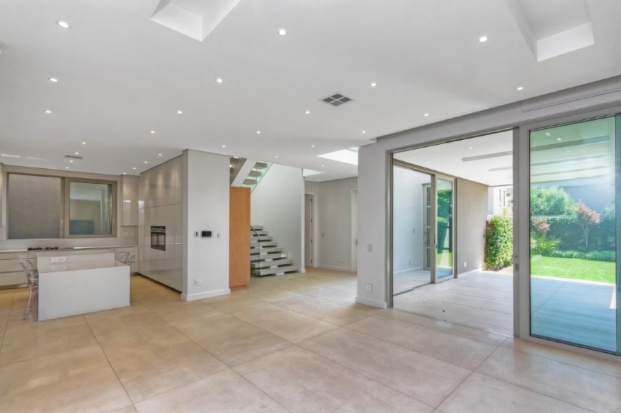 4 Bedroom Property for Sale in Morningside Gauteng