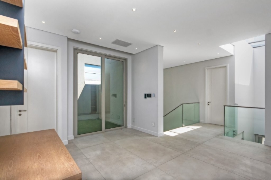 4 Bedroom Property for Sale in Morningside Gauteng