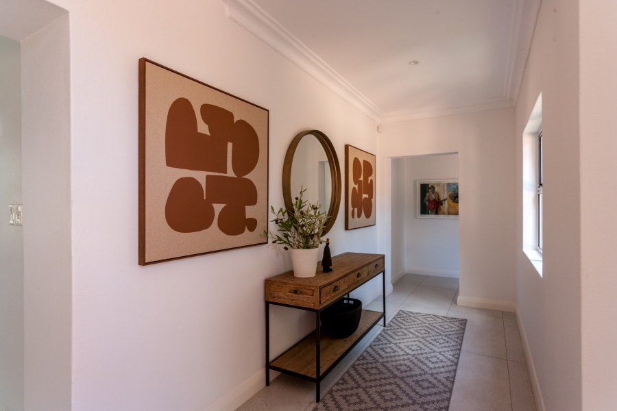 To Let 4 Bedroom Property for Rent in Atholl Gauteng