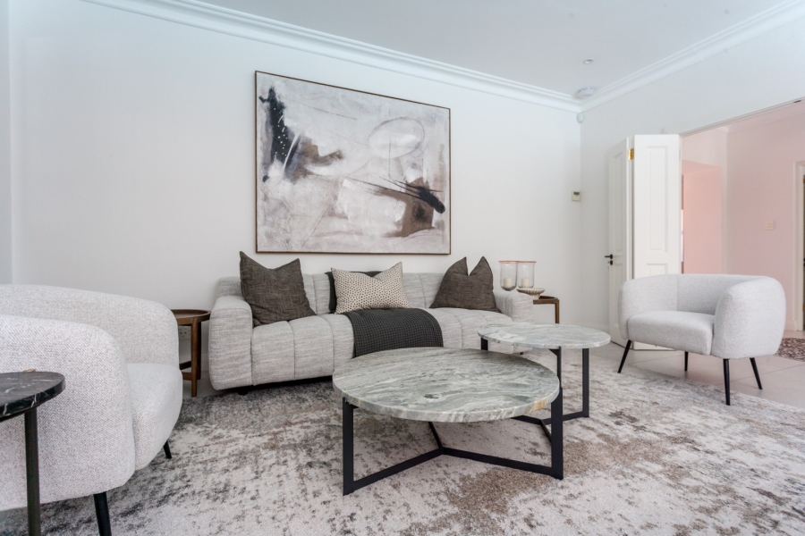 To Let 4 Bedroom Property for Rent in Atholl Gauteng