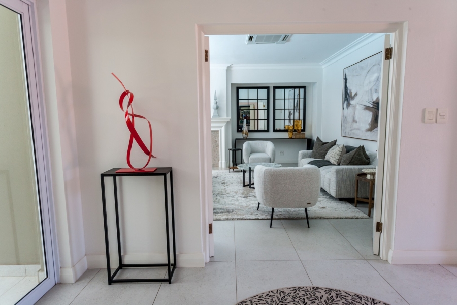 To Let 4 Bedroom Property for Rent in Atholl Gauteng