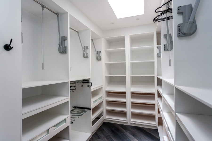 To Let 4 Bedroom Property for Rent in Atholl Gauteng