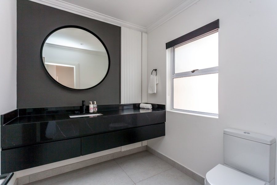 To Let 4 Bedroom Property for Rent in Atholl Gauteng