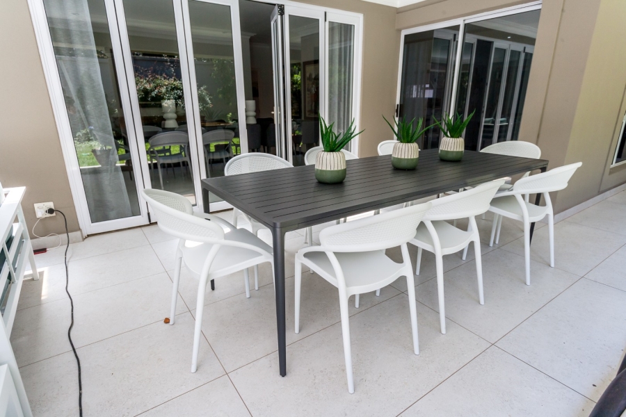 To Let 4 Bedroom Property for Rent in Atholl Gauteng