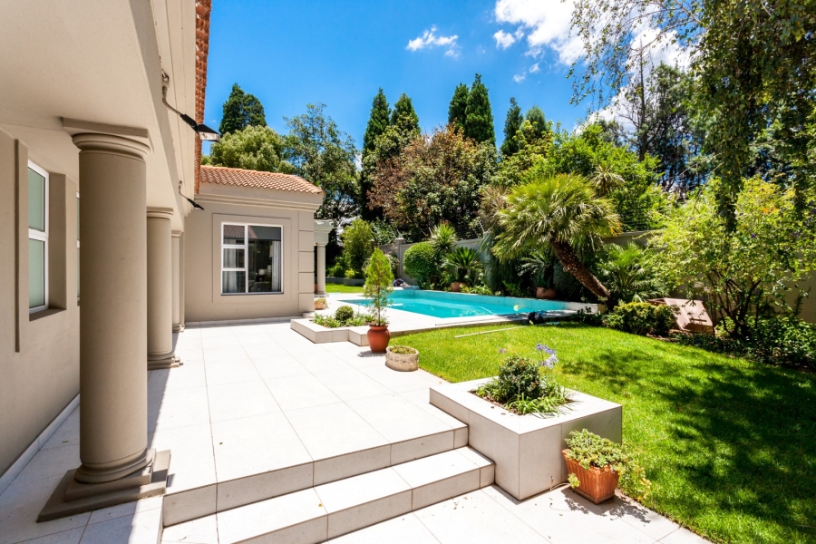 To Let 4 Bedroom Property for Rent in Atholl Gauteng