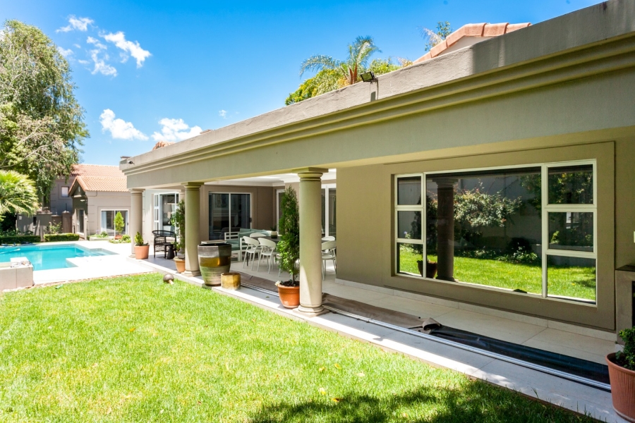 To Let 4 Bedroom Property for Rent in Atholl Gauteng