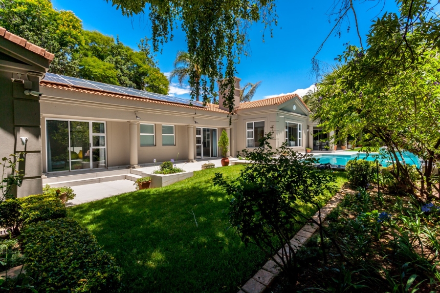 To Let 4 Bedroom Property for Rent in Atholl Gauteng