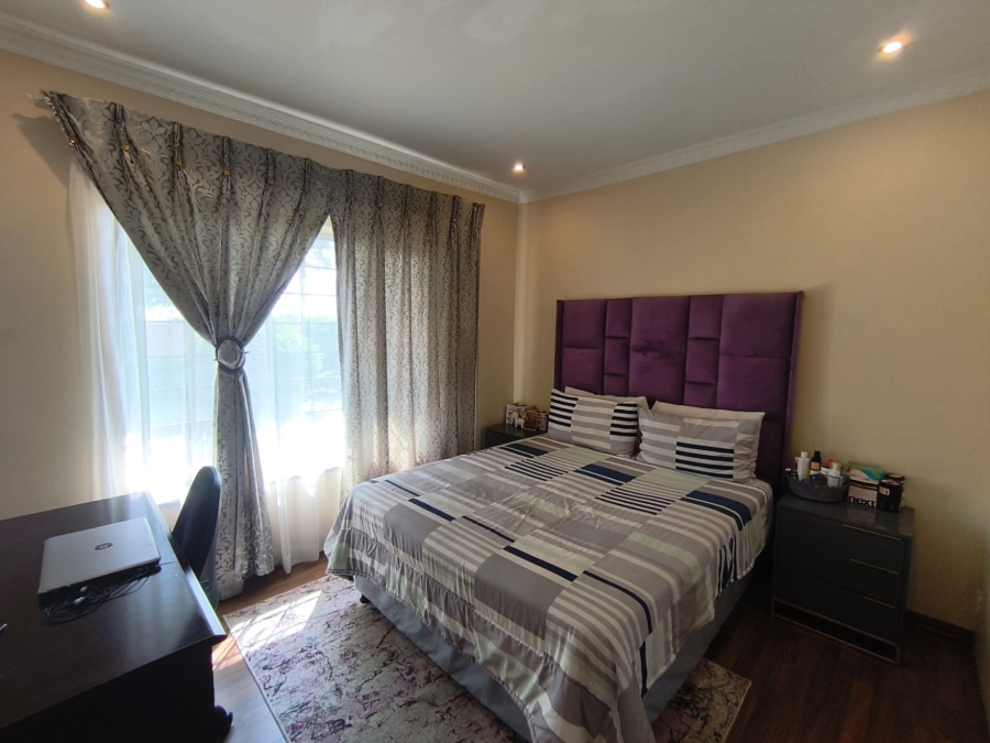 4 Bedroom Property for Sale in Brackenhurst Gauteng