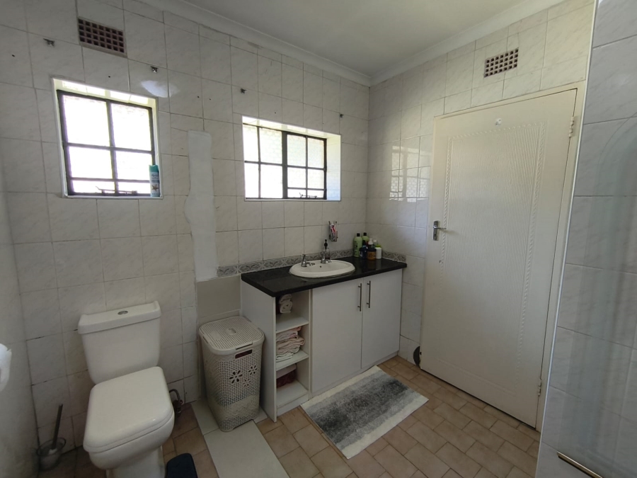 4 Bedroom Property for Sale in Brackenhurst Gauteng