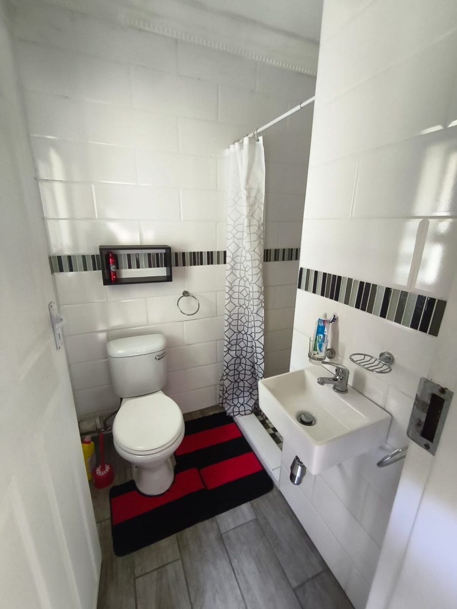 4 Bedroom Property for Sale in Brackenhurst Gauteng