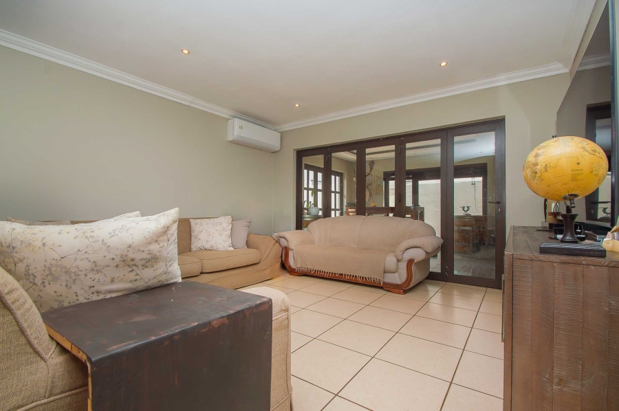 To Let 2 Bedroom Property for Rent in North Riding Gauteng