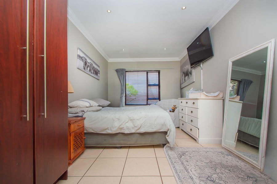 To Let 2 Bedroom Property for Rent in North Riding Gauteng